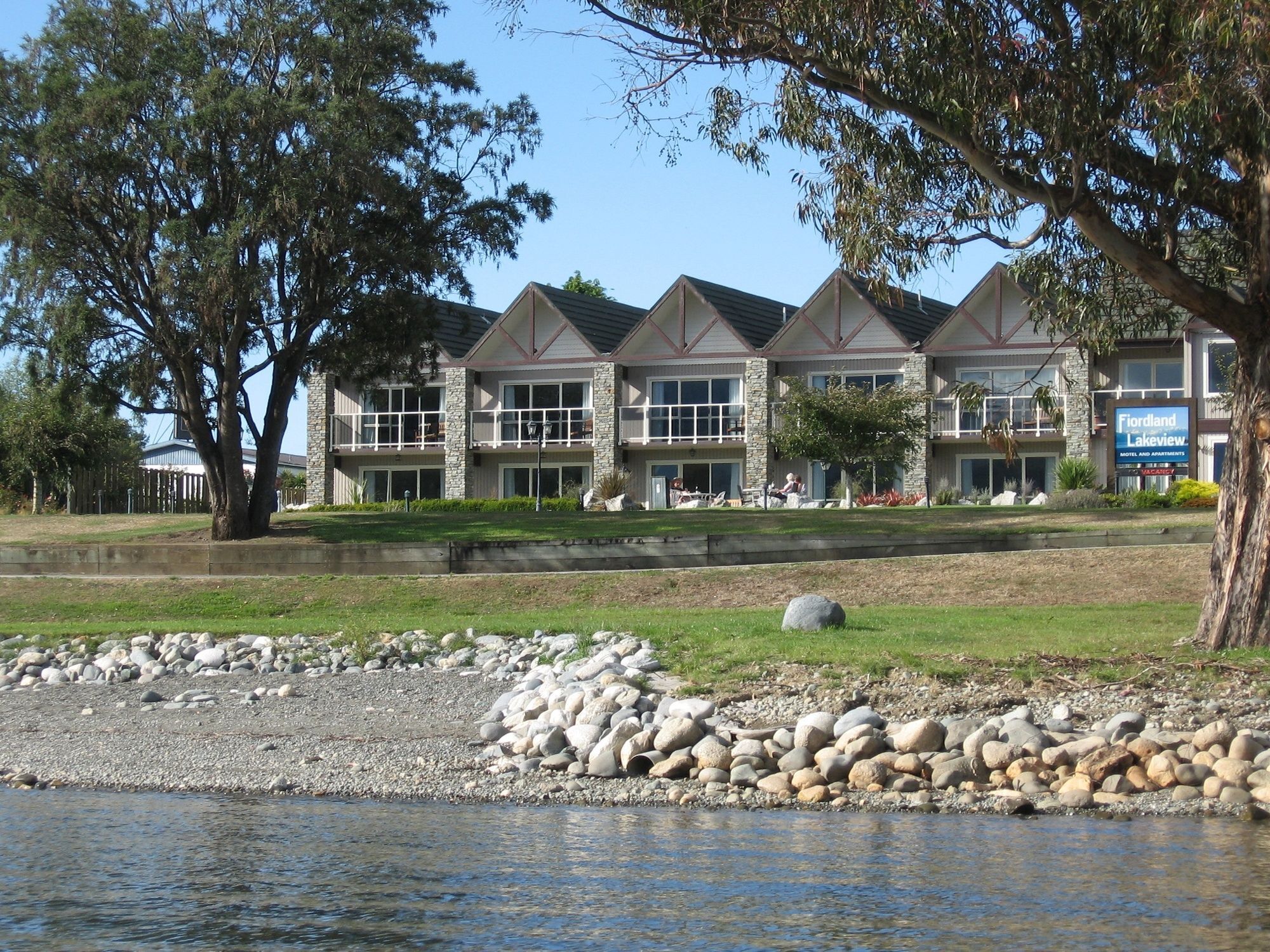 Fiordland Lakeview Motel And Apartments Te Anau Exterior photo